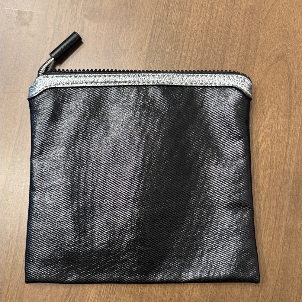 NWOT GET GLOWING Henry Charles Black Cosmetic Pouch with Silver Trim 7x7.5” - Picture 3 of 8